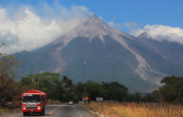 Volcán de Fuego sigue en actividad constante. (Foto Prensa Libre: Hemeroteca PL)