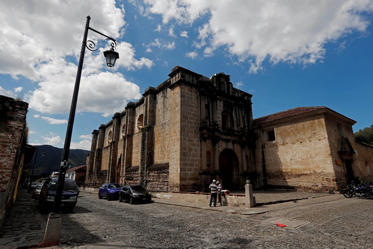 La Comunidad Iberoamericana buscará en Antigua Guatemala cómo enfrentar las desigualdades, la pobreza, el hambre, la violencia o la degradación ambiental en su 26 Cumbre de Jefes de Estado y de Gobierno. (Foto Prensa Libre: EFE)