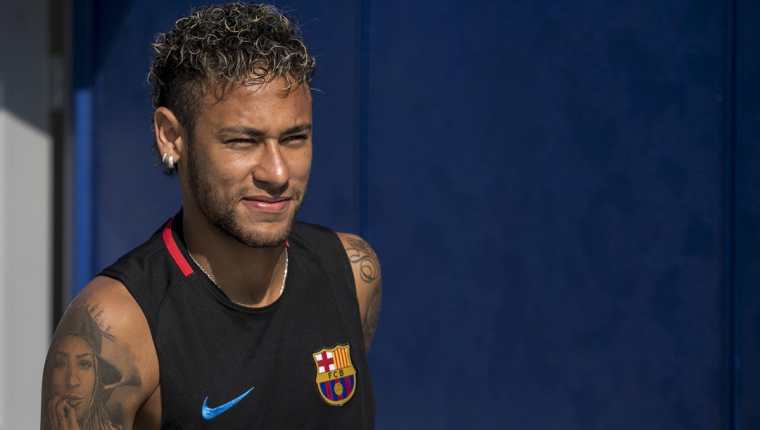 Neymar Jr. se ejercitó con el plantel que realiza una gira por Estados Unidos. (Foto Prensa Libre: AFP)