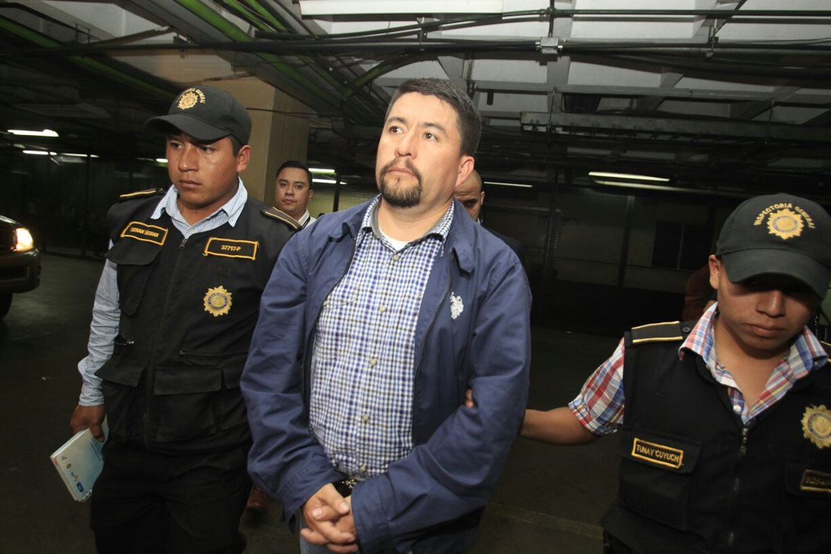 Víctor Alvarizaes, alcalde de Santa Catarina Pinula, fue recapturado este viernes. (Foto Prensa Libre: Edwin Bercián)