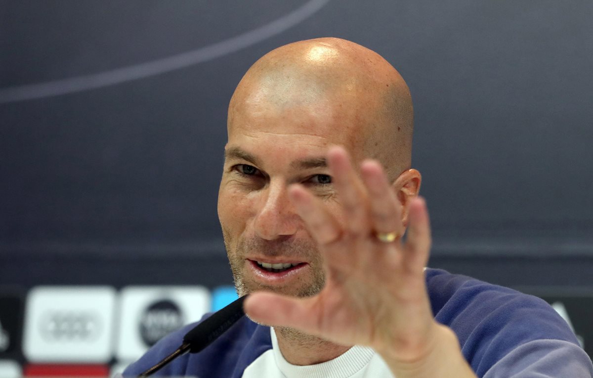 Zinedine Zidane fue entrevistado por FIFA.com y aseguró que no se imaginó llegar a ser entrenador. (Foto Prensa Libre: EFE).