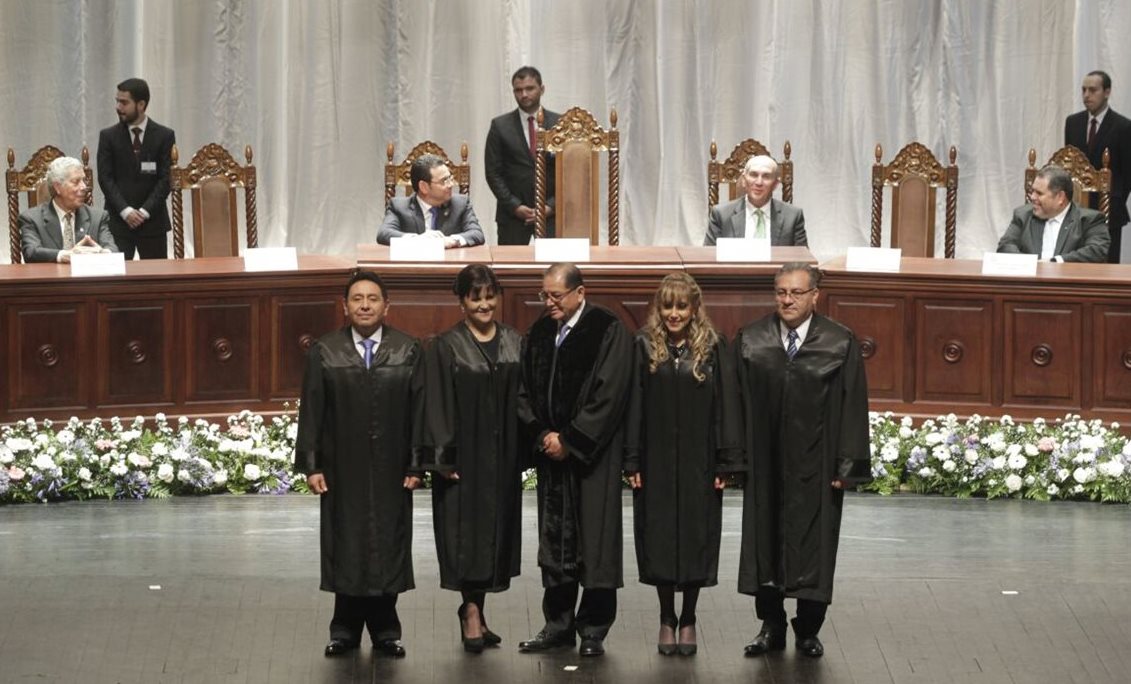 La nueva Corte fue electa para un período de cinco años, que termina en 2021. (Foto Prensa Libre: Edwin Bercián)