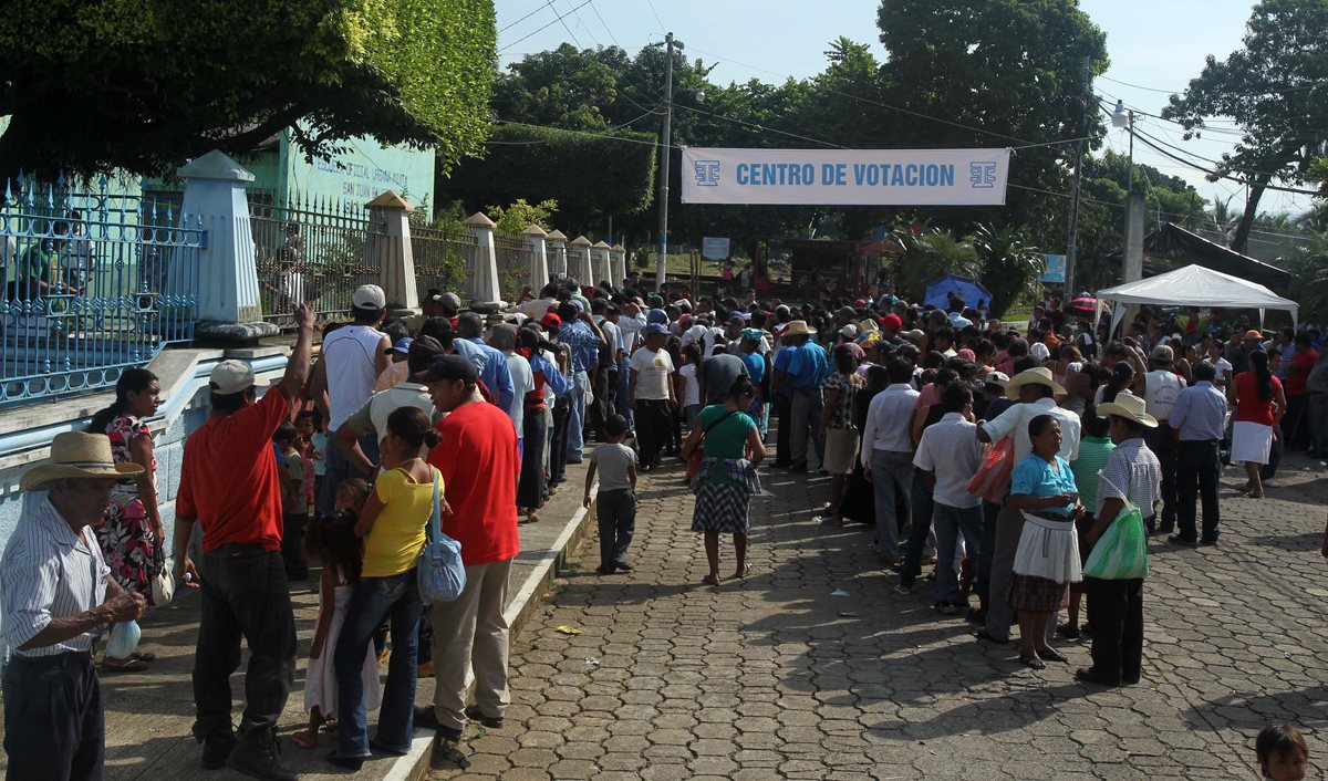 Los guatemaltecos acudieron masivamente a las urnas en 2011. (Foto: Hemeroteca PL)