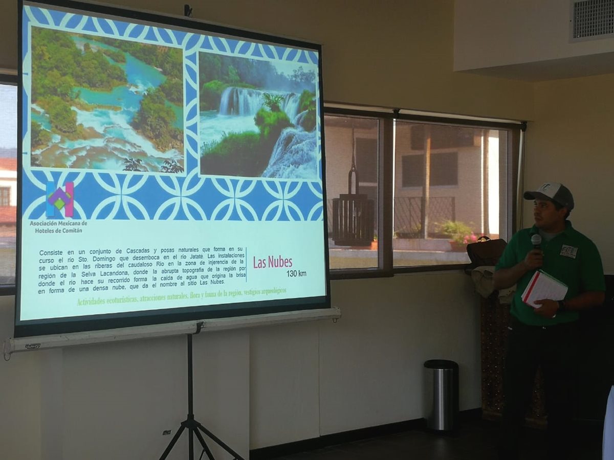 Operadores de turismo promueven el sitio turístico Las Nubes. (Foto Prensa Libre: Fred Rivera)