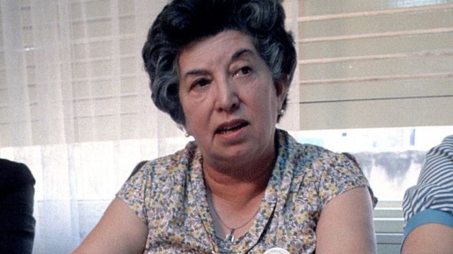 María "Chicha" Mariani, aquí en una imagen de 1984, confió siempre en lograr avances en la búsqueda de su nieta. (GETTY IMAGES)