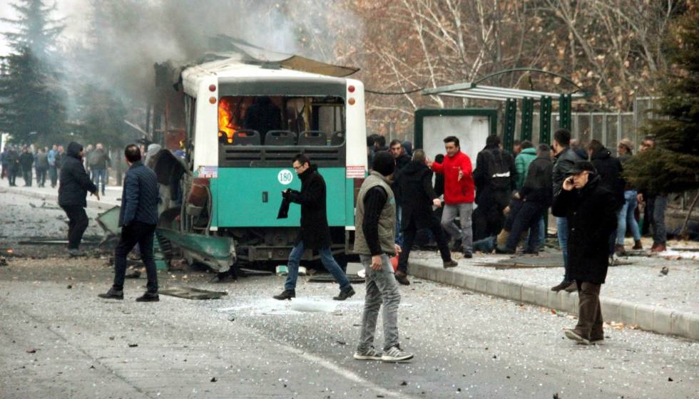 El atentado ocurrió en el centro de Turquía. (Foto Prensa Libre: EFE)