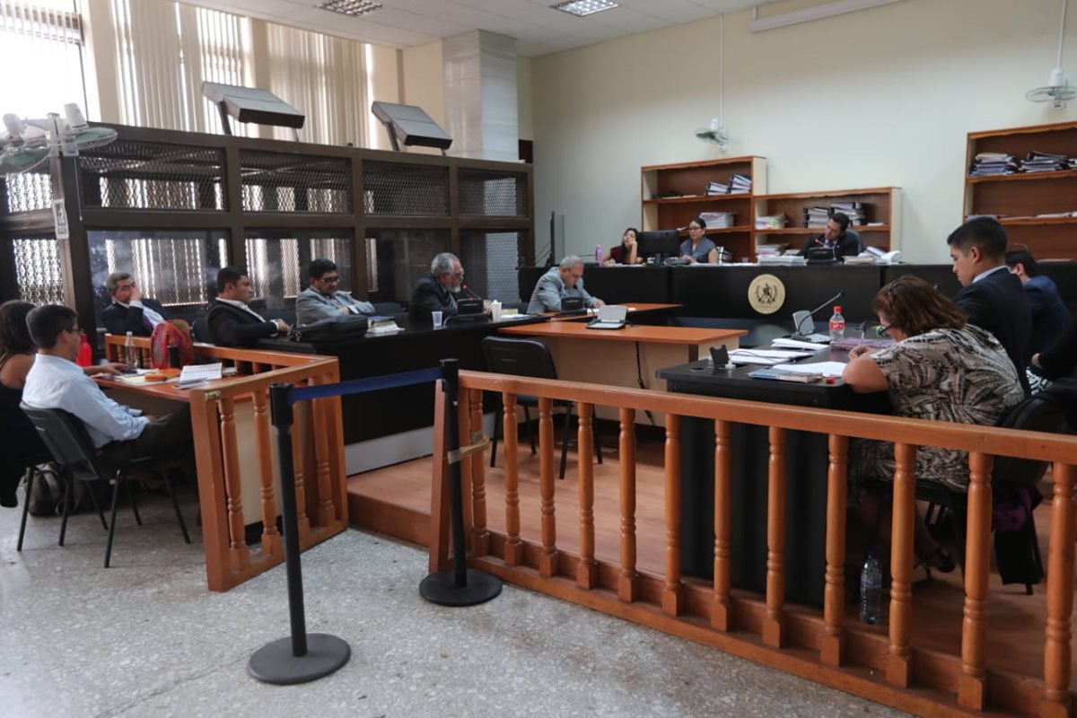 Otras seis personas acusadas en el caso La Línea piden salir de prisión. (Foto Prensa Libre: Érick Ávila)