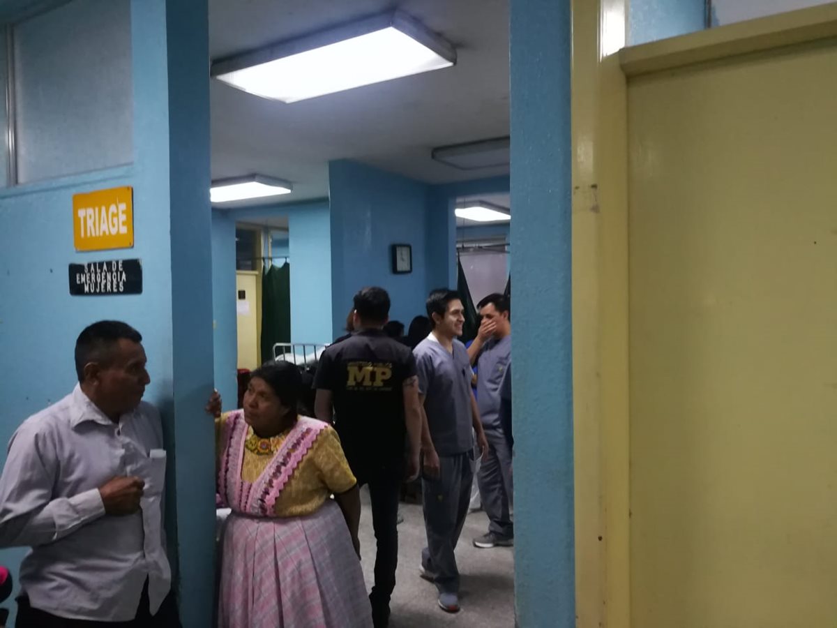 El Ministerio Público tomó la denuncia de la Señorita Quetzaltenango en el Hospital Regional de Occidente. (Foto Prensa Libre: Fred Rivera)