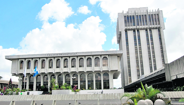 El Organismo Judicial deberá resolver las querellas presentadas contra exfuncionarios de gobierno. (Foto Prensa Libre: Hemeroteca PL)
