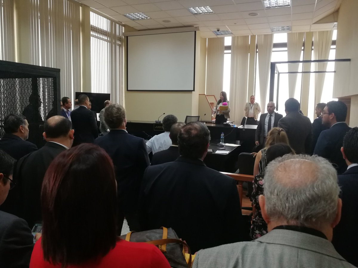 El 14 de septiembre del 2018 el fiscal Carlos Videz imputó delitos a 14 sindicados en la fase dos del caso Construcción y Corrupción. (Foto Prensa Libre: Hemeroteca)