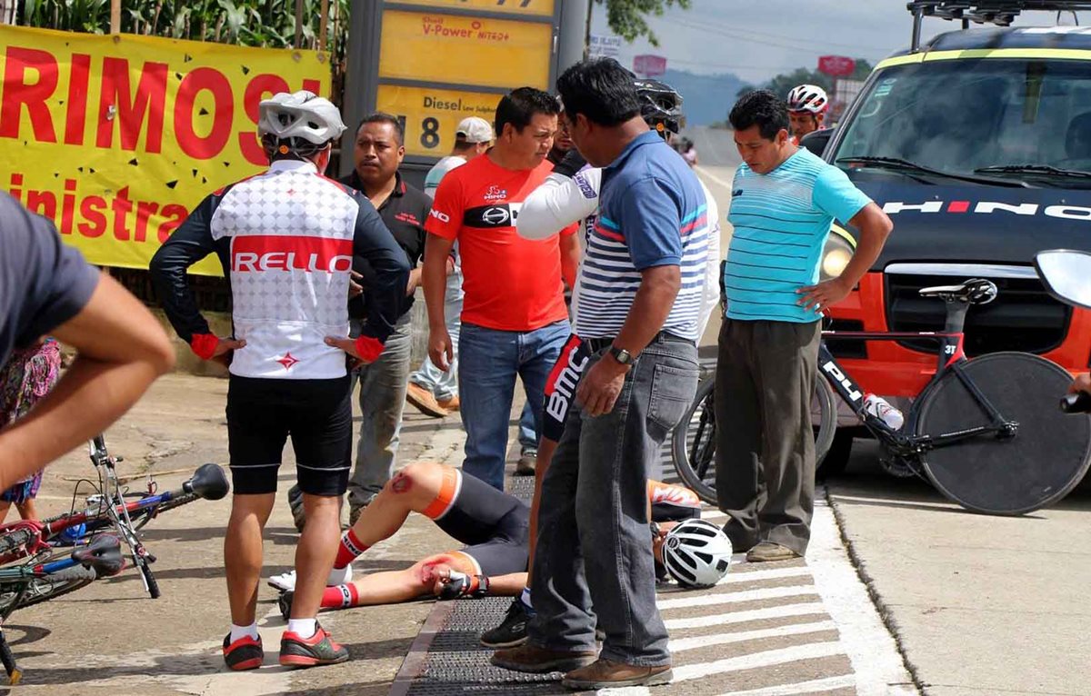 Andrea de Silvestris fue uno de los más afectados en el accidente ocurrido a la altura de la Aldea El Camán, Patzicía. (Foto Prensa Libre: cortesía FNC)