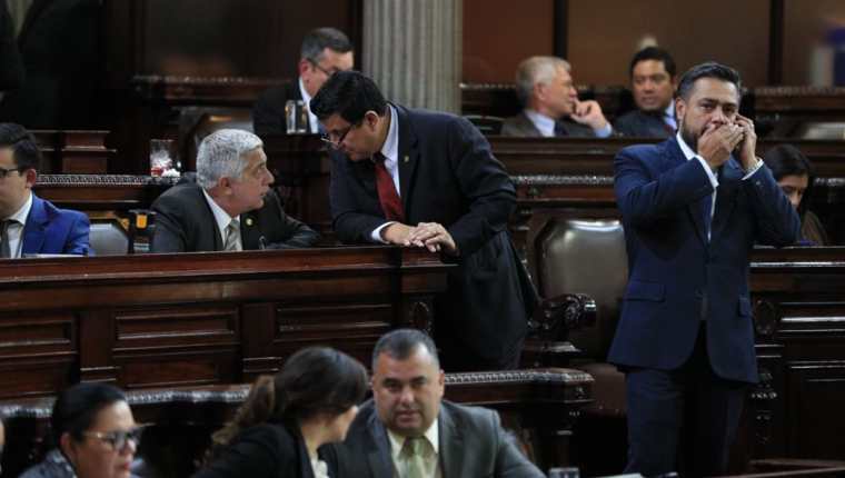 Diputados aprobaron el primer decreto del año y conocieron en primer debate las reformas a la Ley Electoral. (Foto Prensa Libre: Carlos Hernández)