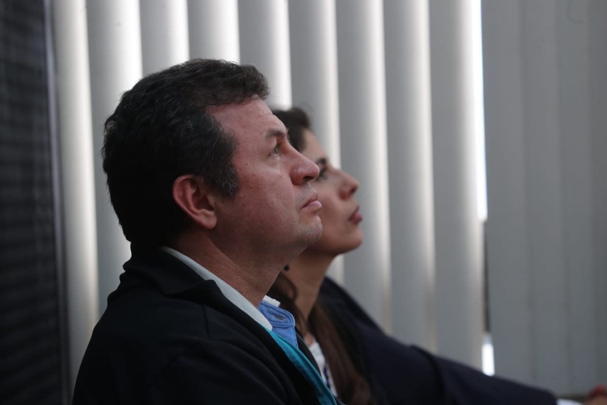 Roberto López Villatoro, conocido como “El Rey del Tenis”, durante la audiencia. (Foto Prensa Libre: Erick Avila).