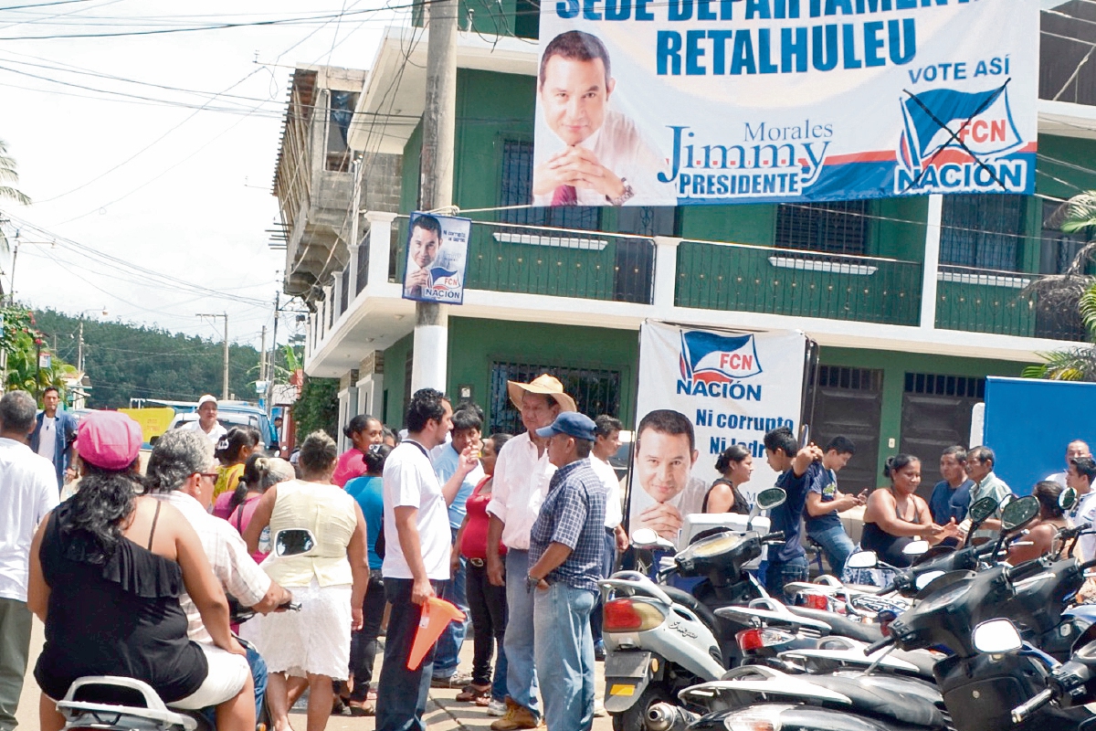 El 20 de septiembre pasado, diputados electos inauguraron en Retalhuleu la segunda sede departamental de FCN-Nación, lo cual causó cierto descontento.