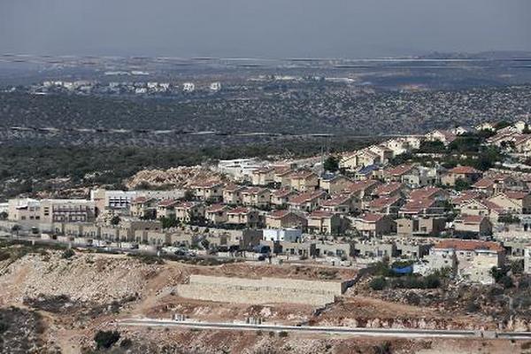 Una vista parcial del asentamiento israelí de Revava, al noroeste de Cisjordania. (Foto Prensa Libre: AFP)