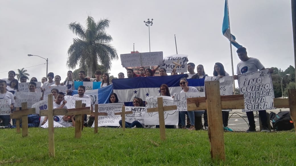 Jóvenes centroamericanos se reúnen en Guatemala para promover una Centroamérica unida y sin violencia. (Foto Prensa Libre: Cortesía Jóvenes Contra la Violencia)