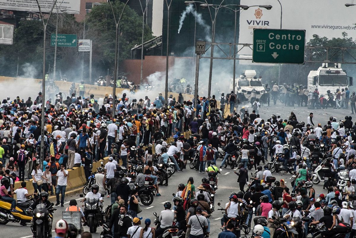 Contrario a ayer esta vez sólo manifestaron los opositores al gobierno de Maduro.