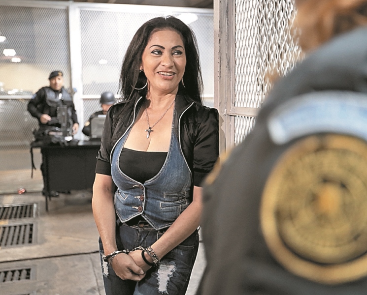 Marixa Ethelinda Lemus Pérez, alias la Patrona, al asistir a una audiencia por haberse fugado de Mariscal Zavala. (Foto Prensa Libre: Hemeroteca PL).