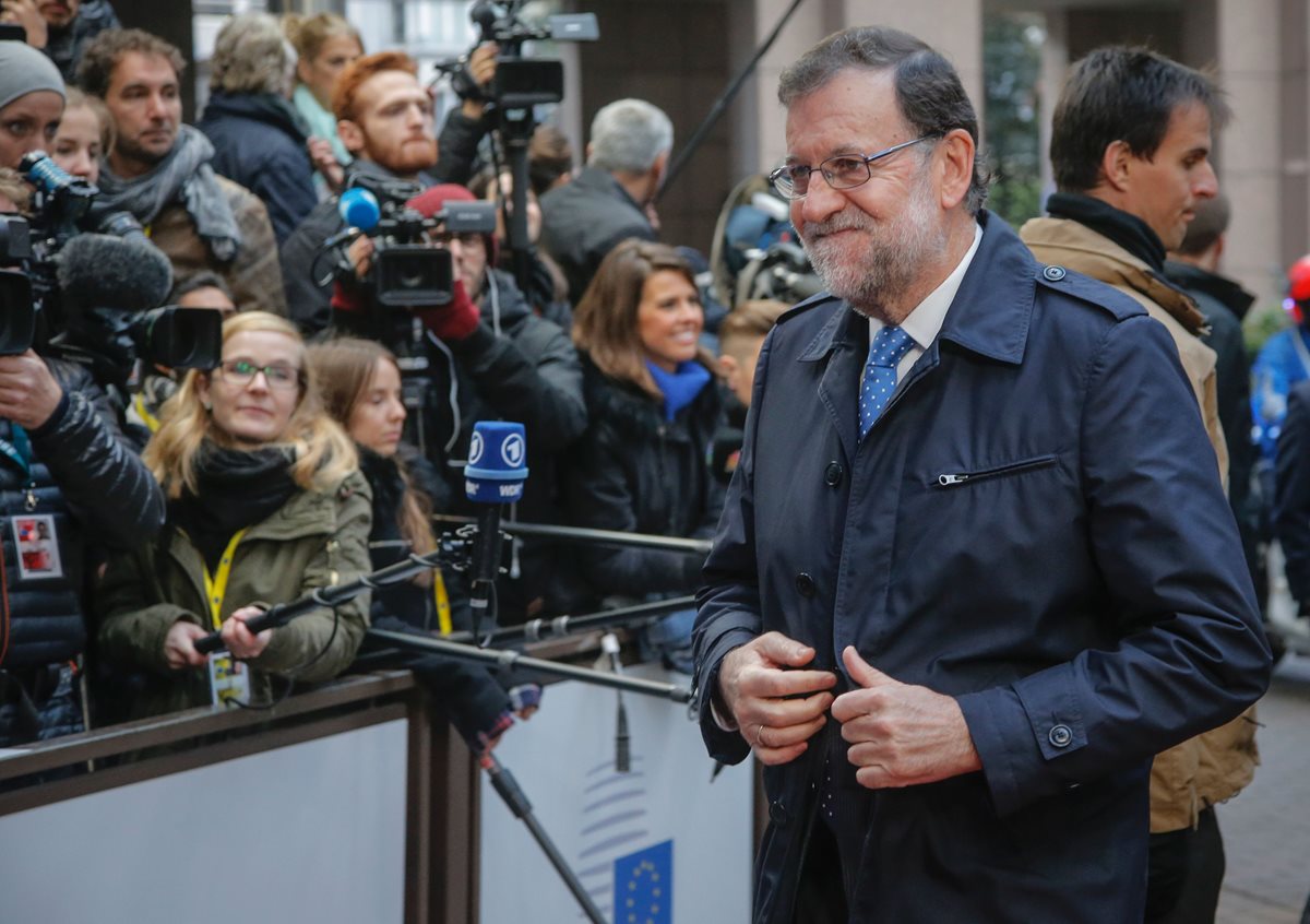 Mariano Rajoy seguirá en el poder en España, aunque afronta gran divisionismo. (Foto Prensa Libre: AFP)