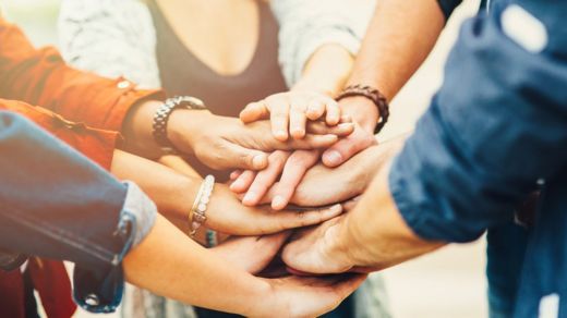 El apoyo que reciban las personas con trastornos de personalidad también es importante para su recuperación. GETTY IMAGES