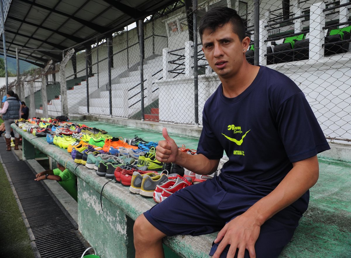 Alejandro Díaz quiere aportar nuevamente a Antigua GFC frente a la Universidad. (Foto Prensa Libre: Óscar Felipe)