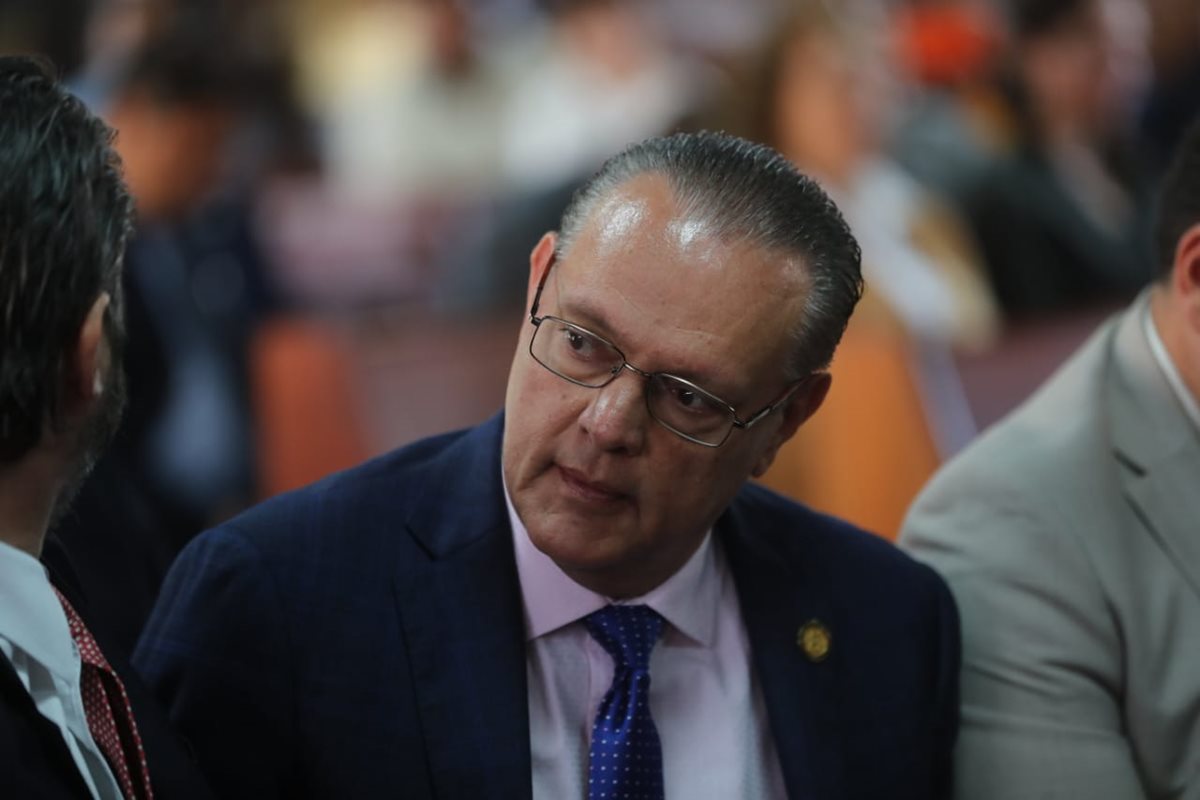 La interpelación en contra del ministro de Salud Pública Carlos Soto, fue suspendida de forma provisional. (Foto Prensa Libre: Érick Ávila)