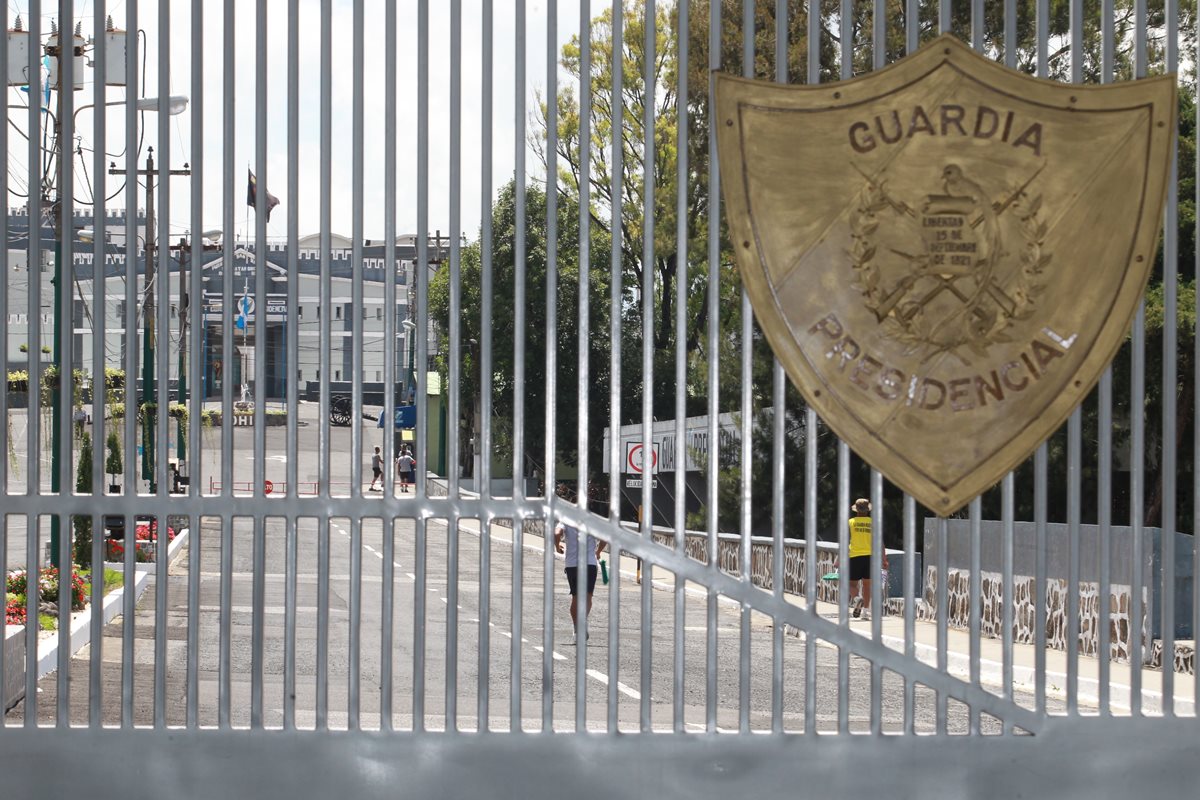En la cárcel del cuartel Matamoros permanece desde este viernes la exvicepresidenta Roxana Baldetti. (Foto Prensa Libre: Estuardo Paredes)