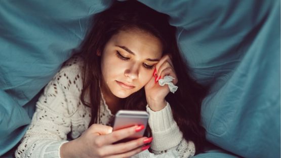 Las adolescentes que usan las redes sociales tienen a idealizar más la delgadez, aseguran los especialistas. GETTY IMAGES