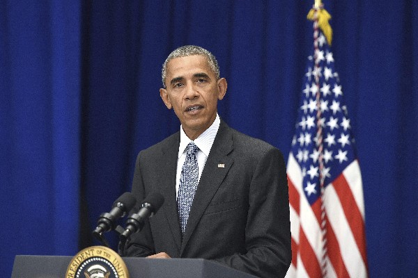 Barack Obama, pidió a los ciudadanos que no sucumban al "miedo" tras los ataques. (Foto Prensa Libre: EFE)