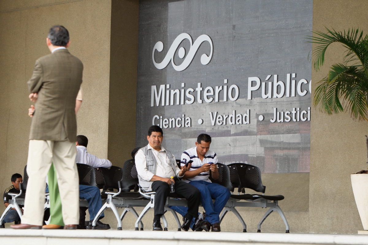 La nueva fiscalía investigará al pesonal del MP por actos de corrupción. (Foto Prensa Libre: Hemetoreca PL).