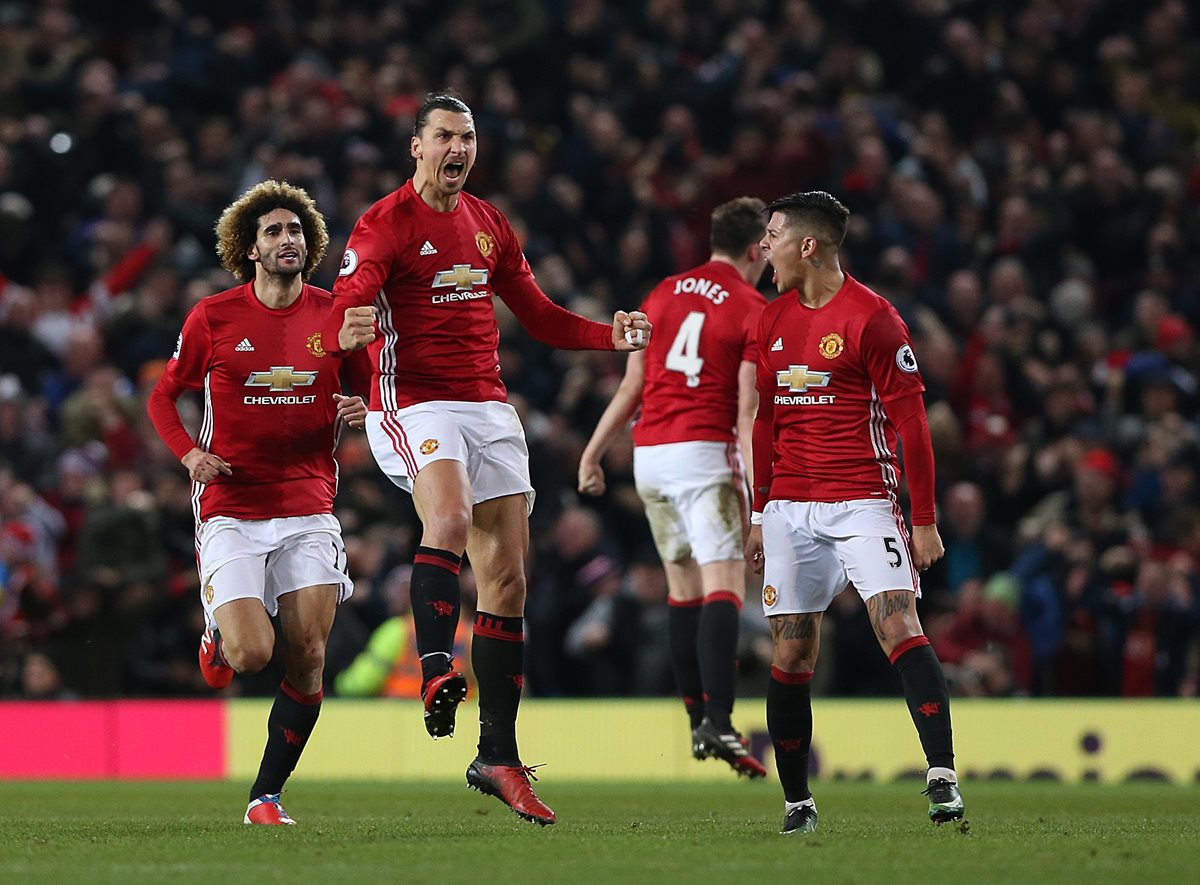 El Manchester United ha reforzado las medidas de seguridad en el estadio Old Trafford. (Foto Prensa Libre: EFE).