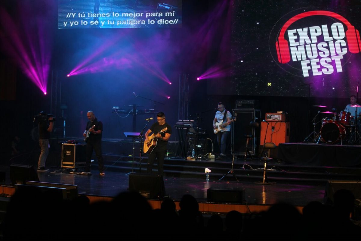Daniel Calveti abrió el concierto de cierre del Explo Music Fest. (Foto Josué De León)