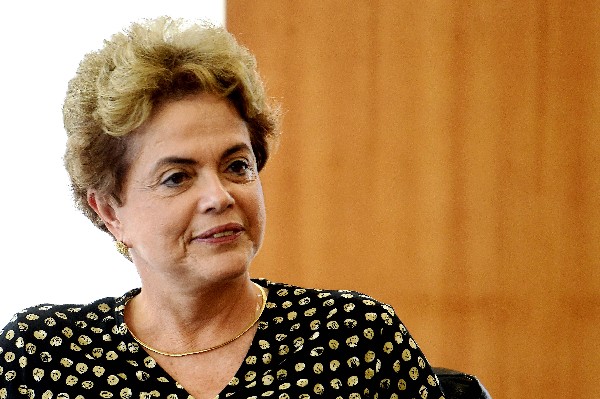 Dilma Rousseff durante una reunión con el Secretario General de la OEA.(AFP).