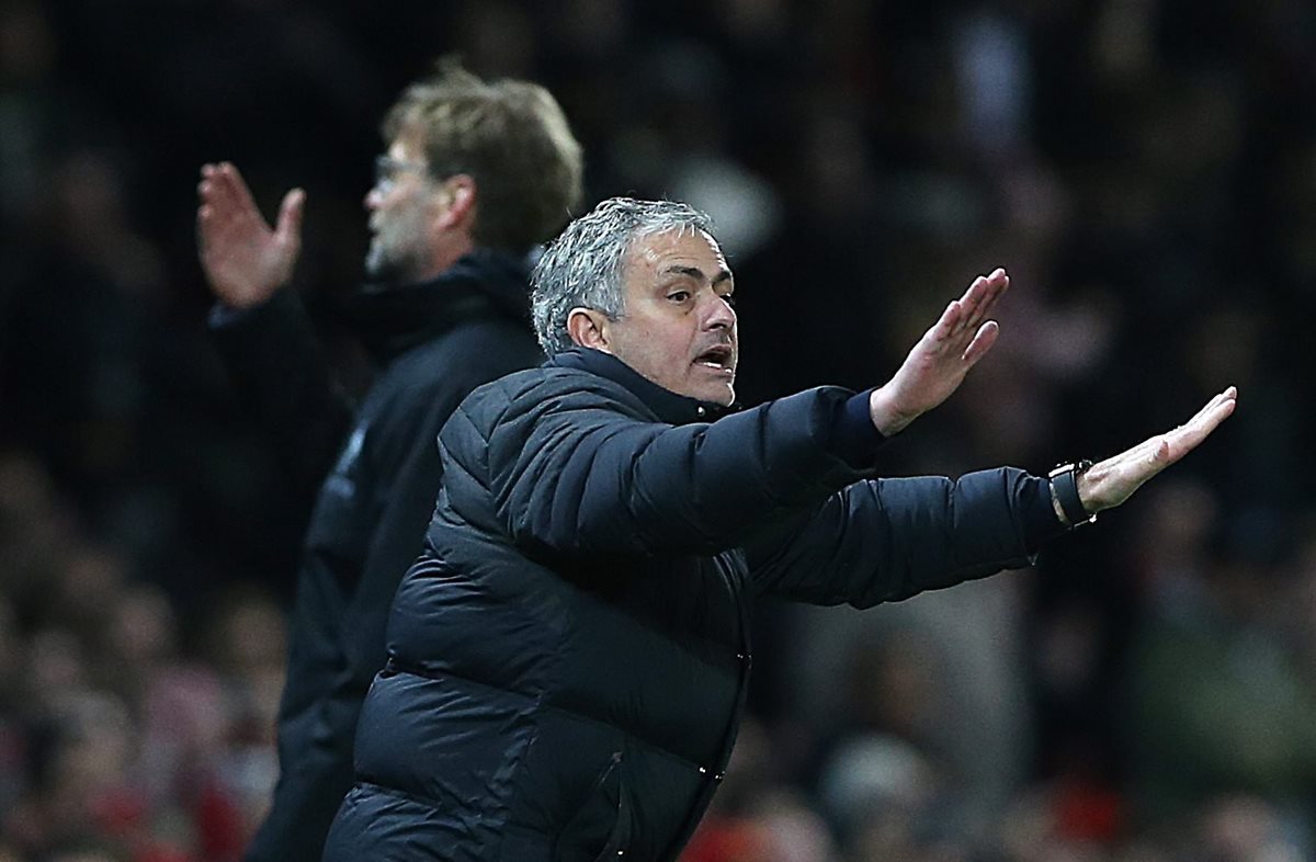 José Mourinho, entrenador del Manchester United. (Foto Prensa Libre: EFE)