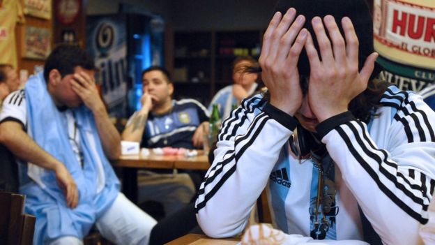 Pese a la crítica situación, Argentina cuenta con un calendario favorable para poder clasificar al mundial. (Getty Images)