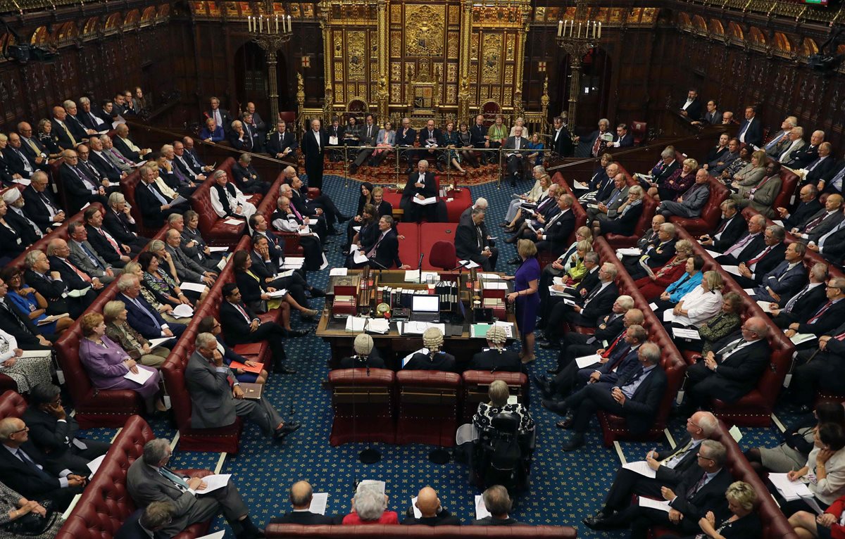 Una vista general de la Cámara de los Lores en sesión en las Casas del Parlamento en Londres.(Foto Prensa Libre: AFP).