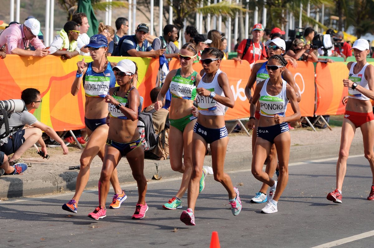Mirna Ortiz y Maritza Poncio cumplieron con su participación en Río. (Foto Prensa Libre: Jeniffer Gómez).