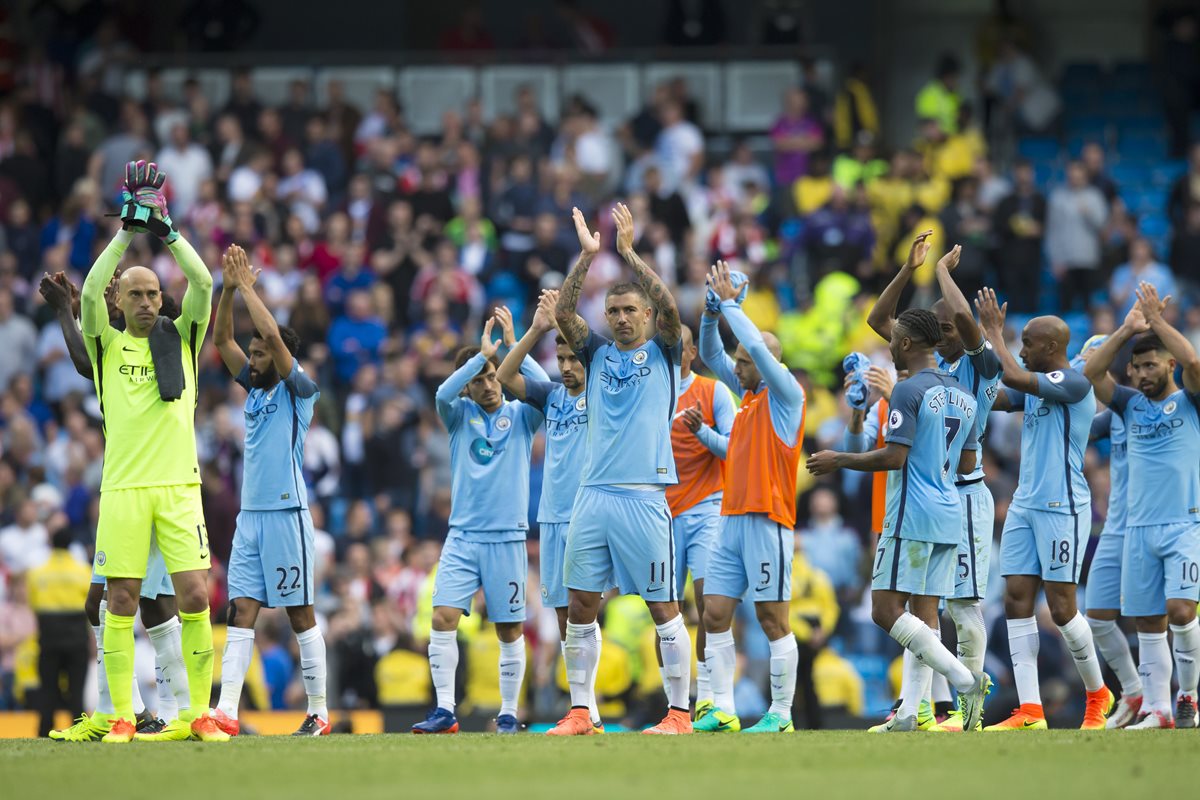 El City de Guardiola aún no convence a su afición en la Premier League. (Foto Prensa Libre: AP)