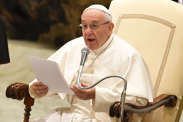 El papa Francisco anima a Donald Trump a defender la dignidad y la libertad en todo el mundo.