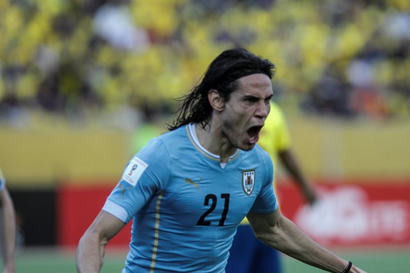 El uruguayo Edinson Cavani tiene miedo de volver a París. (Foto Prensa Libre: EFE)
