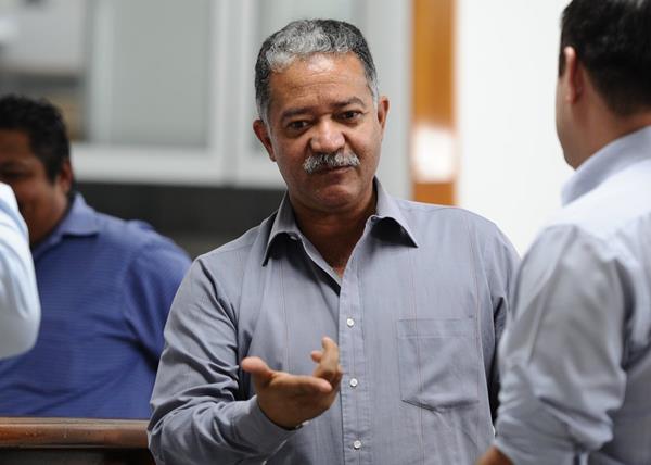 El asesor arbitral Hugo Castillo estará en #LaEntrevistaTD conversando acerca del momento que vive el arbitraje guatemalteco. (Foto Prensa Libre: Hemeroteca PL)