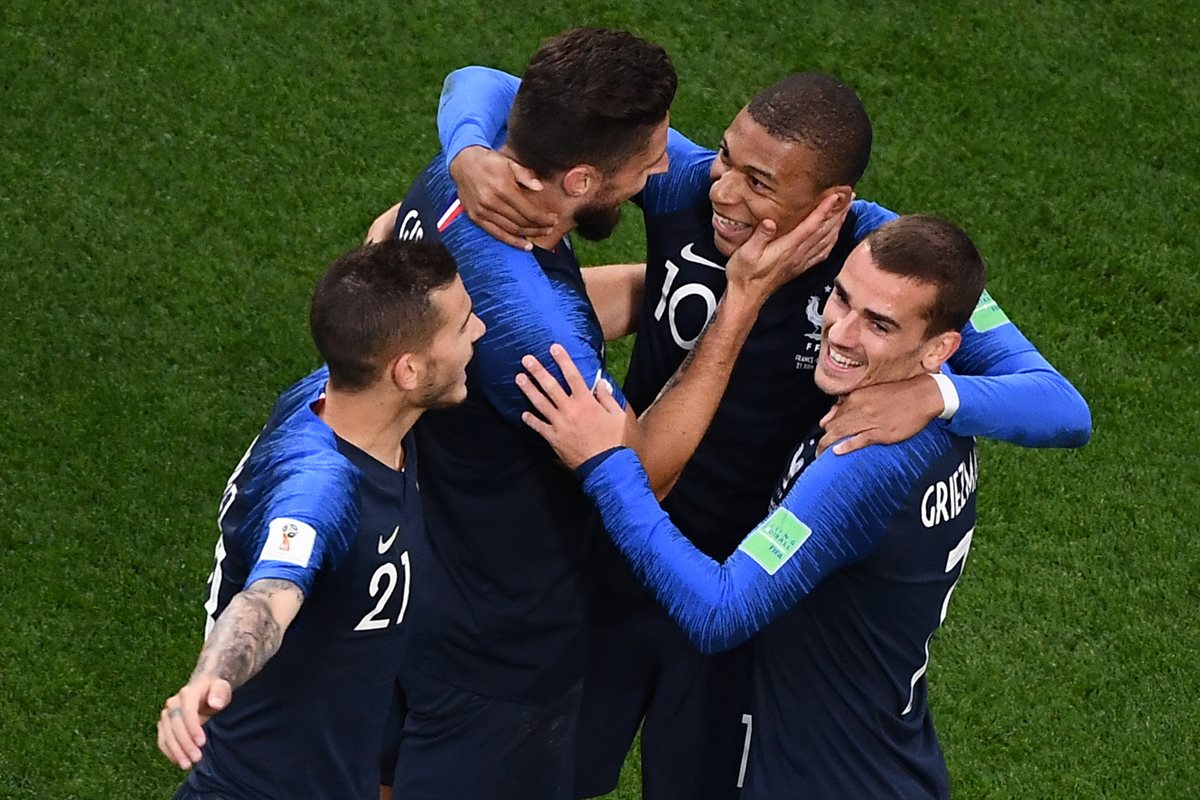 Mbappé se convierte en el anotador más joven de la selección de Francia en una Copa del Mundo. (Foto Prensa Libre: AFP)