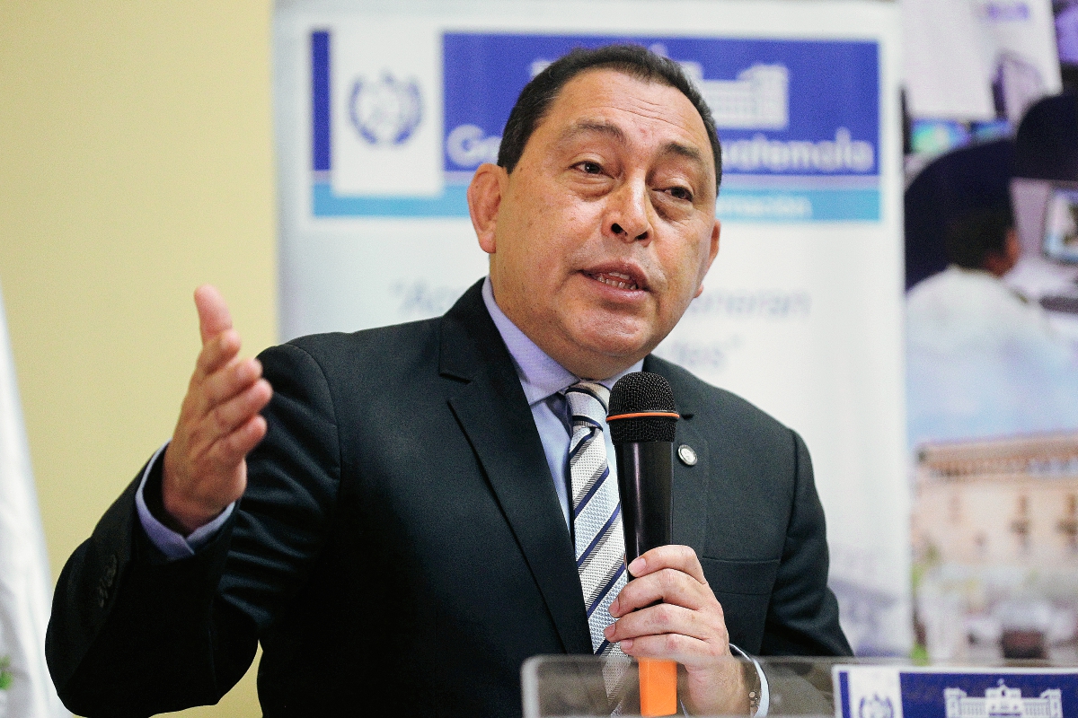 Mauricio López Bonilla, ministro de Gobernación dio a conocer que Juan Carlos Monzón Rojas, se encuentra en Honduras. (Foto Prensa Libre: Hemeroteca).