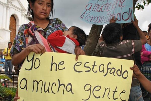 Manuela Tomín Saquic, estafó a pobladores de Chichicastenango y Santa Cruz del Quiché por Q200 mil, pero fue capturada y castigada. (Foto Prensa Libre: Oscar Figueroa)