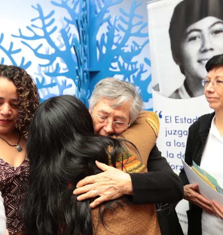 La familia Molina Theissen agradeció la solidaridad de las personas. (Foto Prensa Libre: Álvaro Interiano)