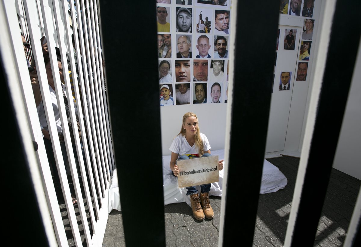 Lilian Tintori, esposa del opositor venezolano Leopoldo López. (Foto Prensa Libre: AFP)