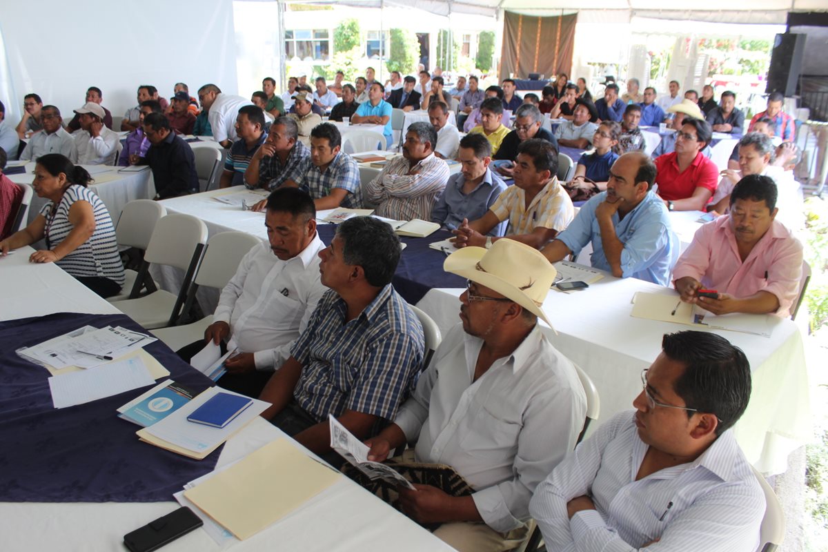 Cuatro alcaldes buscarán dirigir la Anam. (Foto Prensa Libre: HemerotecaPL)