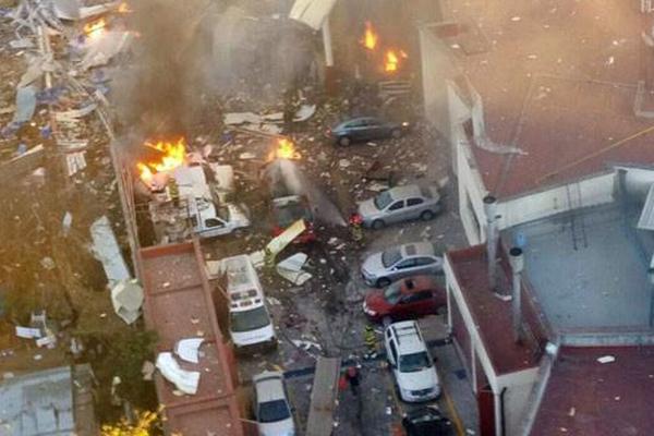 Vista aérea de la explosión cerca del Hospital infantil. (Foto Prensa Libre: @g1mundo)