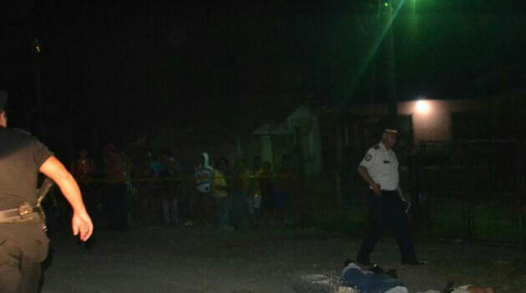 Lugar donde ocurrió el ataque armado en Puerto Barrios. (Foto Prensa Libre: Dony Stewart).