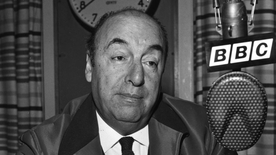 Según un equipo de forenses internacionales, "el certificado (de muerte) no refleja la realidad del fallecimiento" de Pablo Neruda.